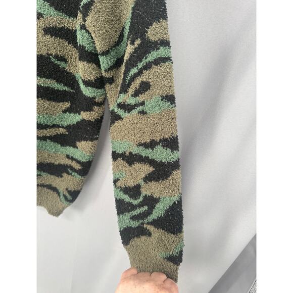 Barefoot Dreams Sweater Womens Large Camo Army CozyChic Crewneck Pullover Knit - Picture 4 of 9